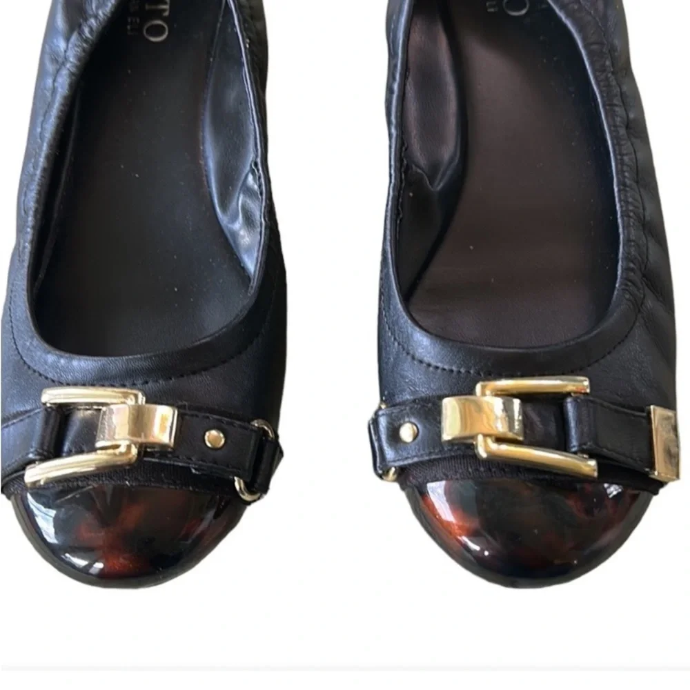 Ditto by Van Eli tortoise flats